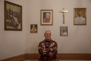 Antonio, 79 years old, sacristan. “I have always voted left-wing parties, but I haven’t voted for three elections.”