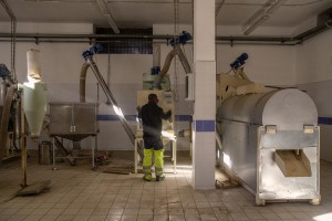 A man at work inside a store where canapa light is handled in Caivano, Southern Italy on September 26, 2018. According to the Italian law 242 approved in December 2016, the production and marketing of hemp in Italy is legal if cannabis has a content of THC (tetrahydrocannabinol, the active ingredient) which doesn’t exceed 0,6%.