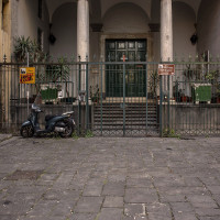 PIAZZETTA TRINITA’ DEGLI SPAGNOLI – November 17, 2017

A 38-years-old man, Gennaro Verrano, already known to the law enforcement agencies, was assassinated in the middle of the day at Piazzetta Trinità degli Spagnoli where he was joined by five gunshots. Shortly after he was transported to the emergency room of the Pellegrini hospital, where he died.