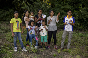Family members of the players are seen during a match of “elle” in Naples, Italy on September 29, 2019. Every Sunday hundreds of people belonging to the Sri Lankan community in Italy gather in the “Real Bosco di Capodimonte” of Naples and play “elle”, a very popular Sri Lankan bat-and-ball game, often played in rural villages and urban areas.