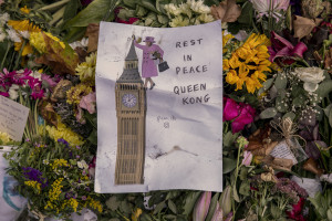 Children’s drawings in remembrance of Queen Elizabeth II are seen at Green park in London, Great Britain on September 16, 2022. Queen Elizabeth II is dead in Sco​tland on the September 8, 2022 ​at the age of 96.